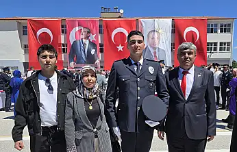 Terör gazisi babasıyla birlikte gurur dolu anlar yaşadı