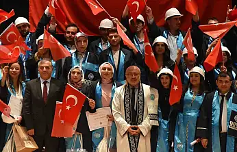 Tomarza Mustafa Akıncıoğlu MYO'da şed bağlama töreni gerçekleştirildi