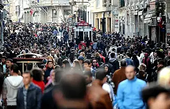 Türkiye yaşlanıyor! Genç nüfus erimeye devam ediyor