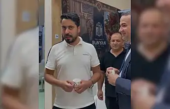 Ünlü fenomen Kayseri Tanıtım Günleri'nde gilaburu suyu içti