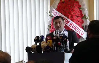 Vekil Ersoy'dan dikkat çeken Kayserispor çıkışı: 632 milyonu Sivasspor'a bağışlasaydık anıtımızı dikerlerdi