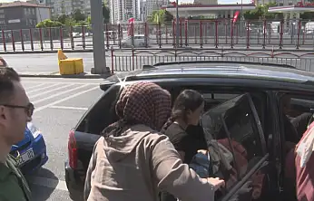 Yanlış okula geldi, sınava yetiştirmek için vatandaş seferber oldu
