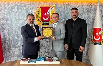 Yıldıray Çiçek'ten Kayseri Gazeteciler Cemiyeti'ne teşekkür mesajı