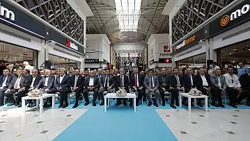 Kumsmall AVM'de 24 yeni mağaza hizmete açıldı