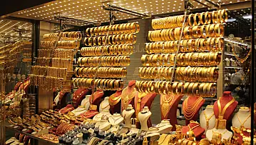 Uzmanından altın yorumu: Mehter gibi iki ileri bir geri