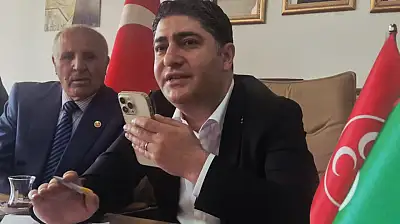 Özdemir'den Sarız'a bayram hediyesi: Büyükkılıç'tan asfalt sözünü aldı