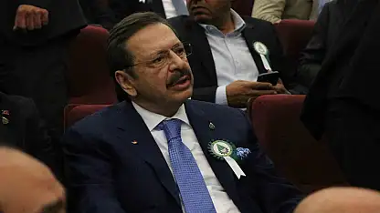TOBB Başkanı Hisarcıklıoğlu: Babanın oğula kefil olmadığı yerde biz kefil oluyoruz