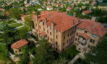 Bir zamanlar okuldu, sonra hastane oldu: Kayseri'deki tarihi yapı dikkat çekiyor