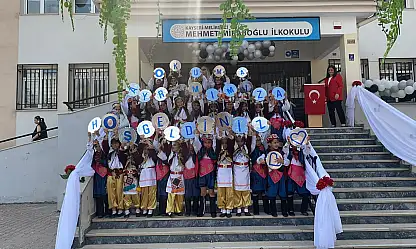 Mehmet Miraboğlu İlkokulu'nda 'Okuma Bayramı' heyecanı