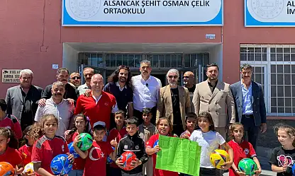 Milli takıma destek için çocuklarla buluştular Kayseri'de anlamlı etkinlik