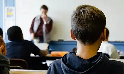 Sessiz tehlike! Gençler arasında yalnızlık hızla artıyor
