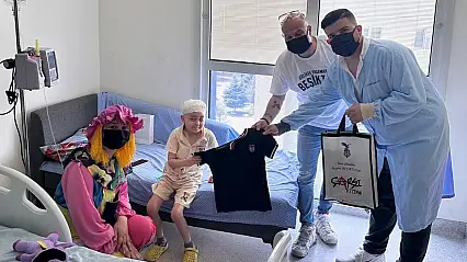 Beşiktaş Taraftar Grubu'ndan KANKA Hastanesi'ne moral ziyareti