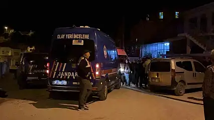 Camide 2 kişiyi bıçakla öldüren saldırganın asıl hedefi 'imam' çıktı