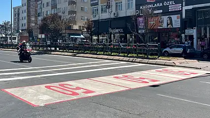 Ekipler Düvenönü'nde yaya geçitlerini yeniledi