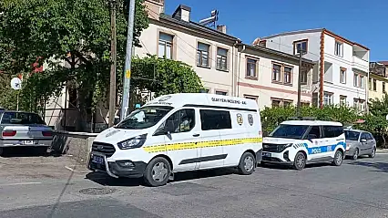 Kayseri'de göğsünden bıçaklanan genç yaralandı
