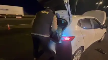 Kayseri'de otomobil koltuk başlığına gizlenmiş uyuşturucu ele geçirildi