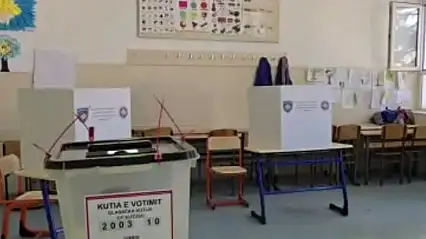 Kosova'da seçmenler, 18 ayda üçüncü kez sandık başında