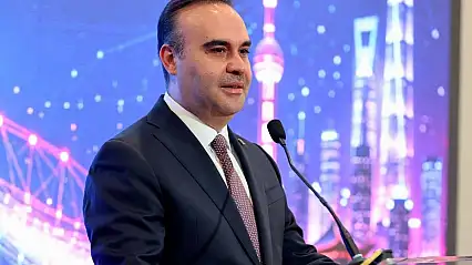 Türk bilim insanları dünyanın en kuzeyindeki deniz buzu hattında