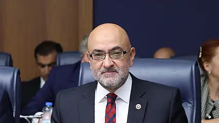 AK Partili Cıngı'dan Özgür Özel'e yanıt: Kayseri laf değil, icraat ister