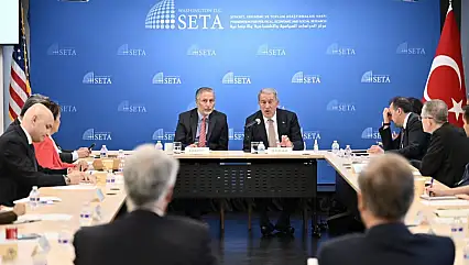 Hulusi Akar: Türkiye'nin milli menfaatlerini savunmak asli görevimizdir