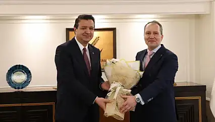 Kayseri'de Yeniden Refah ile Saadet Partisi arasında üye yarışı