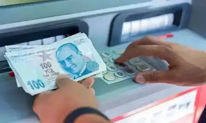 ATM'den para çekenler dikkat! En sık yapılan hatalar hesabınızı riske atabilir