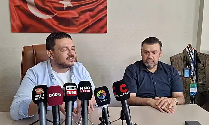 Gazeteciler, Aksu TV'de medyanın geleceğini konuştu