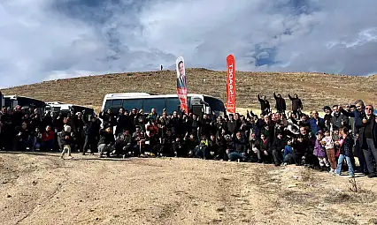 Saadet Partisi İl Başkanlığı fidanları toprakla buluşturdu