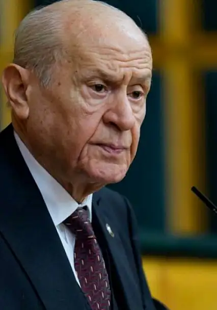 Bahçeli'den Özel'e sert mesaj: Ne Anıtkabir'in bekçisi ne de gençliğin lideri olabilir