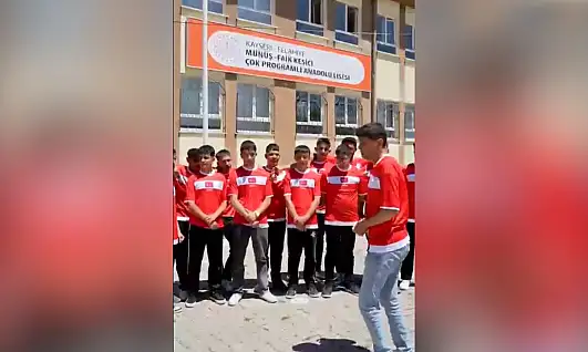 Felahiye'de A Milli Takıma destek için 400 forma dağıtıldı