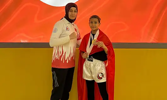 Sağlık ERVA sporcusu Ayşegül Açık, Muaythai Dünya Şampiyonasına gidecek
