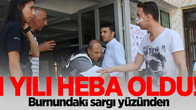 1 Yıldır YKS'ye Hazırlanan Genç, Burnundaki Sargı Nedeniyle İçeri Alınmadı