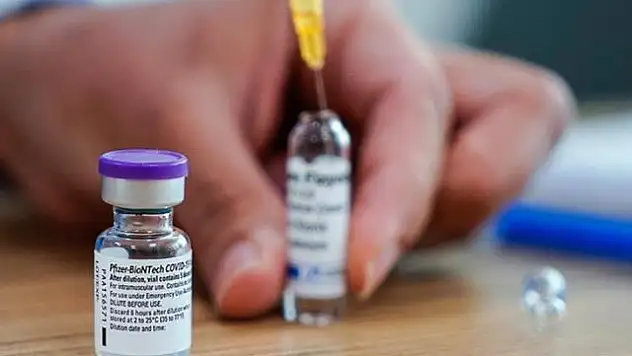 120 MİLYON DOZ BİONTECH AŞISININ İLK SEVKİYATI TÜRKİYE'YE GELDİ