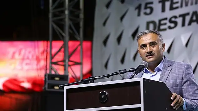 15 TEMMUZ'UN 5. YILDÖNÜMÜNDE DEVELİ 'TÜRKİYE GEÇİLMEZ' DEDİ