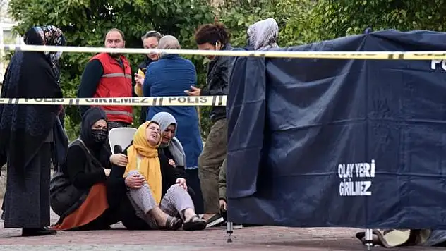 15 YAŞINDAKİ ÇOCUK İNTİHAR ETTİ, ANNENİN FERYADI YÜREK DAĞLADI
