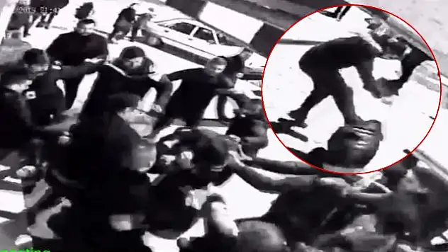 20 KİŞİLİK GRUP ARALARINA ALDIKLARI 3 KİŞİYİ ÖLDÜRESİYE DÖVDÜ