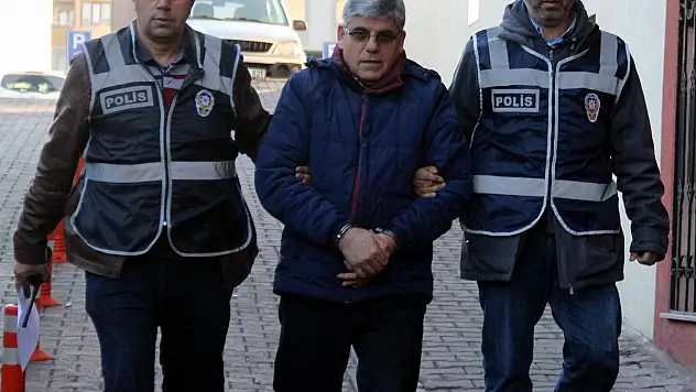 21 polis hakkında yakalama kararı