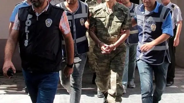 3 asker FETÖ'den gözaltına alındı