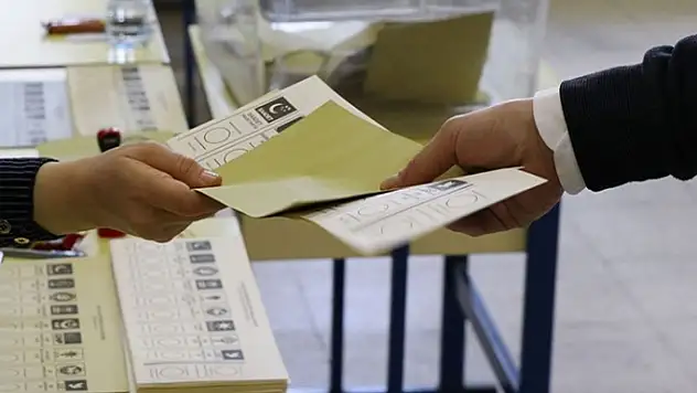 31 Mart'tan Sonra 18 Yaşını Dolduranlar İstanbul Seçimlerinde Oy Kullanabilecek mı? İşte Yanıtı