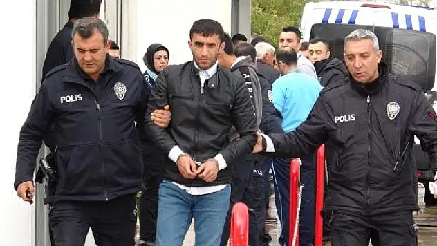 40 Bin Lira Çaldı, 'Türkiye Çok Gelişti' Dedi