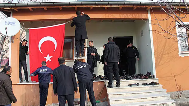 Ankara'daki şehit ateşi Erzincan'a düştü