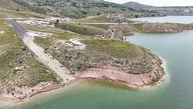 Kayseri'de 7,7 milyon yıllık tarihe ışık tutan kazı alanı suya gömüldü
