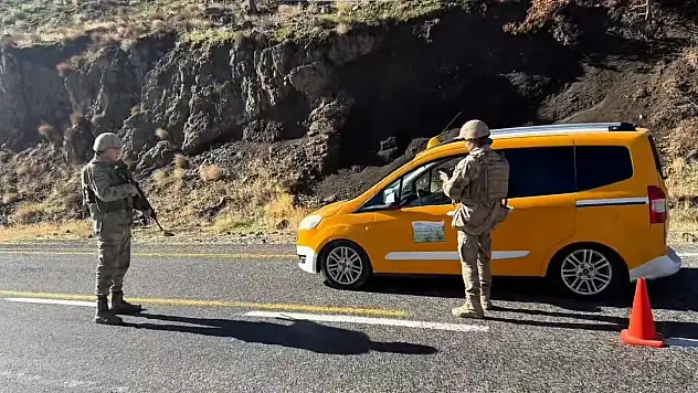 81 ilde göçmen kaçakçılığı operasyonu: 687 düzensiz göçmen yakalandı