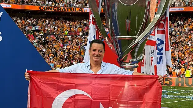 Acun Ilıcalı, İngiliz taraftarları Türkiye'de ağırlıyor
