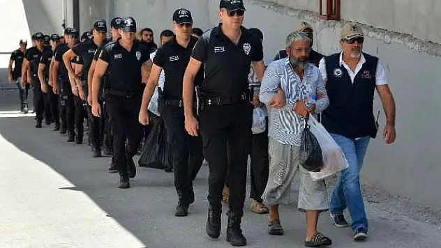 Adana'da DEAŞ Operasyonu  17 Kişi Adliyede