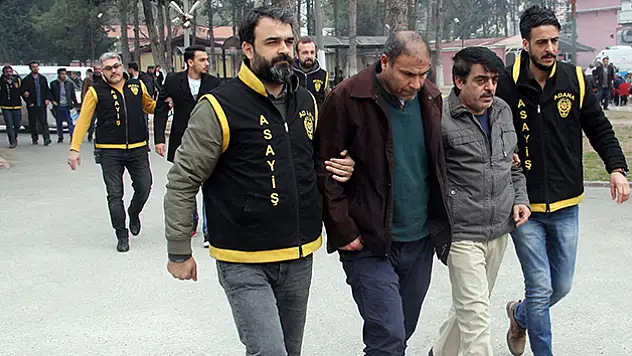 Adana'da hayırseverlik yarışı cinayetle bitti