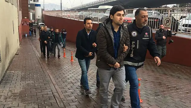 Adliyeye çıkarılan 4 esnaftan 1'i tutuklandı