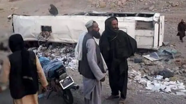 Afganistan'da otobüse bombalı saldırı: 34 ölü, 17 yaralı