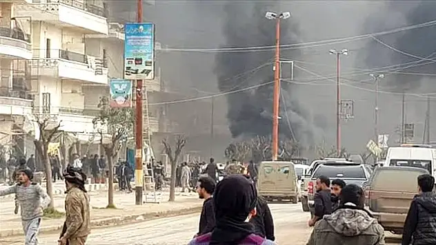 Afrin'de bomba yüklü araçla saldırı çok sayıda ölü ve yaralılar var