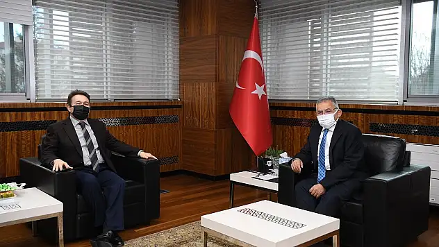 AGÜ REKTÖRÜ'NDEN BÜYÜKKILIÇ'A VEDA ZİYARETİ